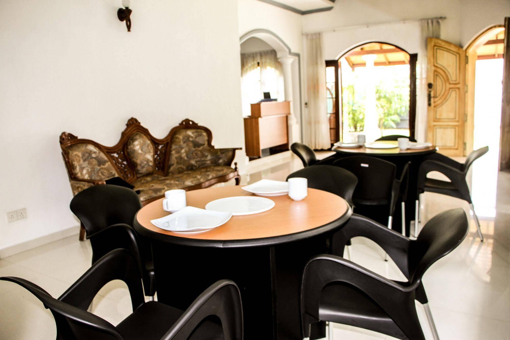 Flipflop Hostel Νεγκόμπο Εξωτερικό φωτογραφία